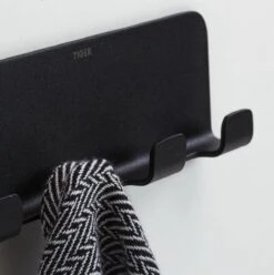 Tiger Colar - Handdoekhaak Multi - Zwart 17 Tiger Colar - Handdoekhaak Multi - Zwart -Badkamer Product Winkel 1196x1200 9