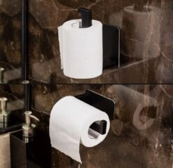 Merkloos Novalits - RVS Toiletrolhouder Zonder Boren - WC Rolhouder Zelfklevend - Inclusief RVS Handdoekhaakje - Zwart -Badkamer Product Winkel 1200x1163