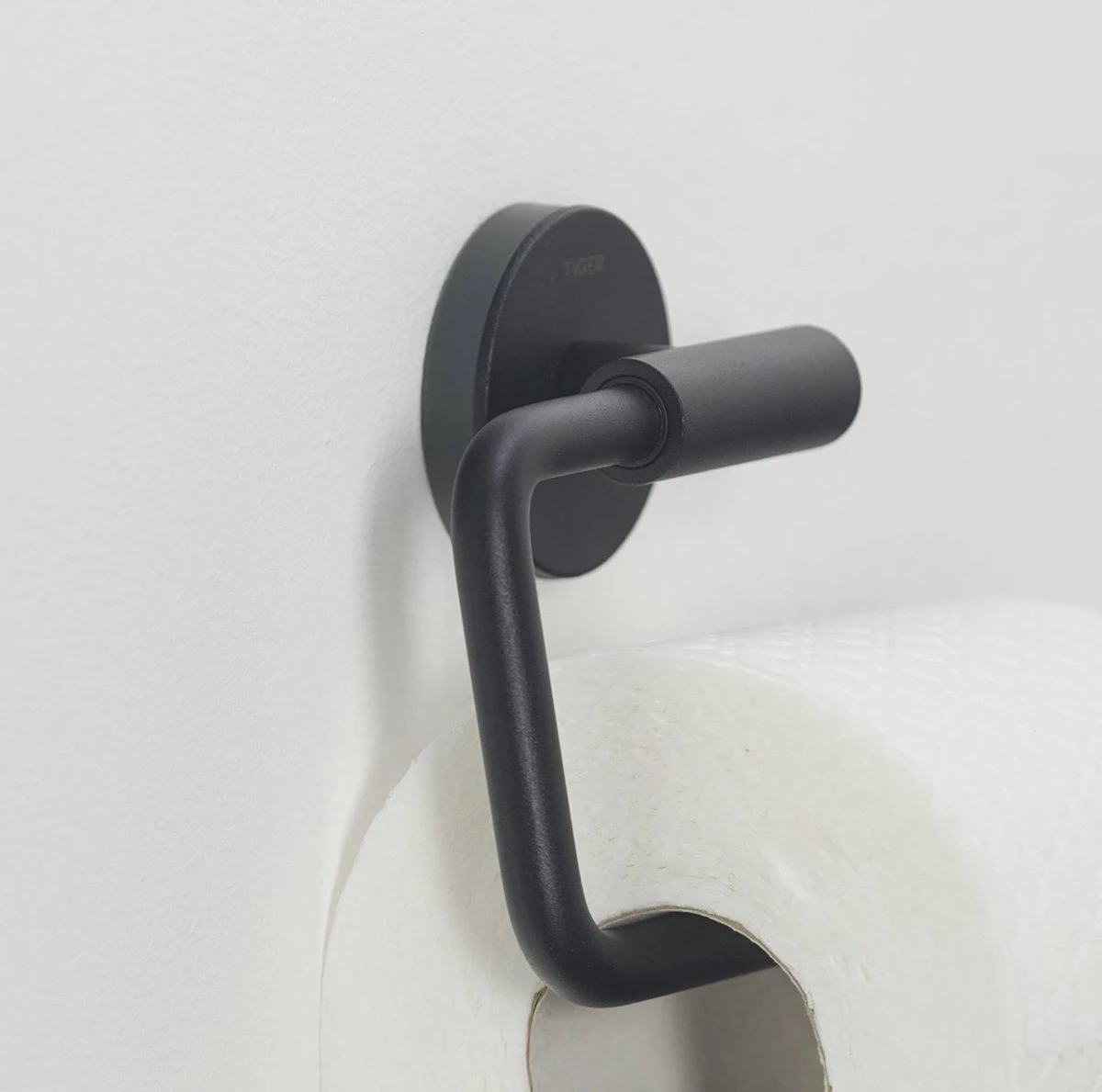 Tiger Urban - Toiletrolhouder Zonder Klep - Zwart 13 Tiger Urban - Toiletrolhouder Zonder Klep - Zwart - Afbeelding 11