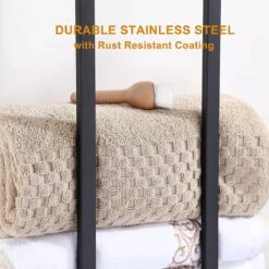 Handdoekrek - 70 Cm - RVS - Handdoekhouder BaderiQ Paris Large - MODEL 2023 - Schroeven Of Plakken - Handdoekenhouders - Handdoekhaak - Handdoek Organizer - Rvs Mat Zwart Poedercoating - Large H70xB20xD14 - Ook Beschikbaar In 40 Cm -Badkamer Product Winkel 1200x1200 1052