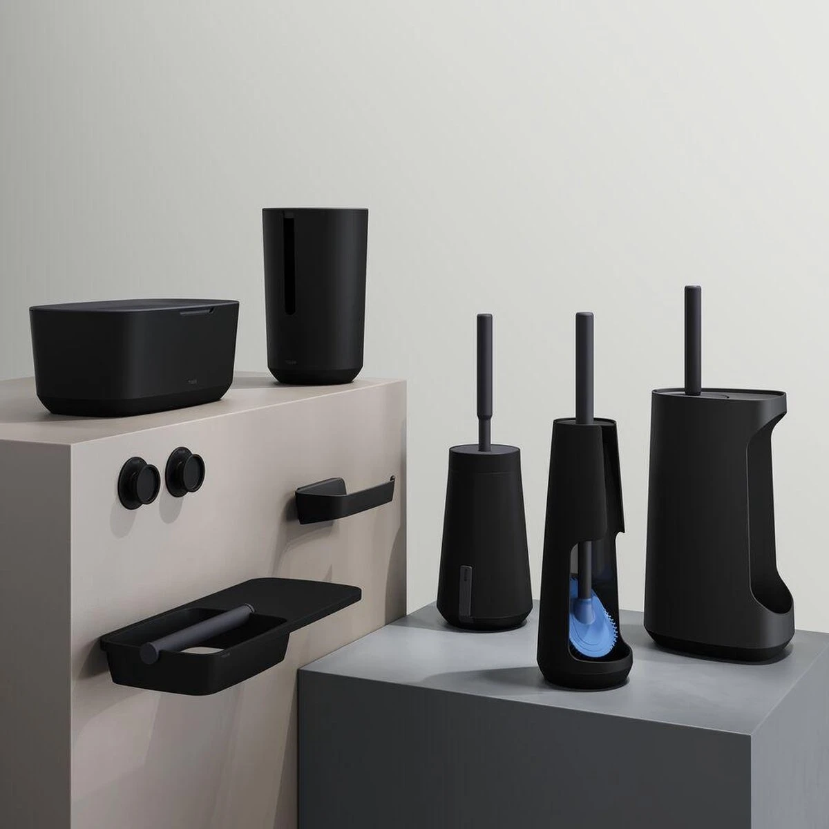 Tiger Tess - Toiletborstelhouder Met Opbergfunctie Vrijstaand En Swoop® Borstel Flexibel - Zwart / Antraciet 8 Tiger Tess - Toiletborstelhouder Met Opbergfunctie Vrijstaand En Swoop® Borstel Flexibel - Zwart / Antraciet - Afbeelding 6