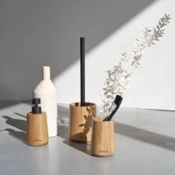 Sealskin Earth - Toiletborstel Met Houder Vrijstaand - Eiken 15 Sealskin Earth - Toiletborstel Met Houder Vrijstaand - Eiken -Badkamer Product Winkel 1200x1200 1430