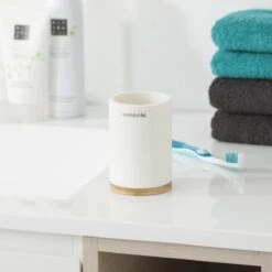 Sealskin Grace - Tandenborstelbeker Vrijstaand - Wit 10 Sealskin Grace - Tandenborstelbeker Vrijstaand - Wit -Badkamer Product Winkel 1200x1200 1906