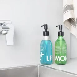 Navaris Roestvrijstalen Zeepdispenserkop Set X2 - Opschroefbare Pompkop Voor Flessen - 26-28 Mm Mondstuk Voor Vloeistof, Lotion - Zwart 13 Navaris Roestvrijstalen Zeepdispenserkop Set X2 - Opschroefbare Pompkop Voor Flessen - 26-28 Mm Mondstuk Voor Vloeistof, Lotion - Zwart -Badkamer Product Winkel 1200x1200 1992