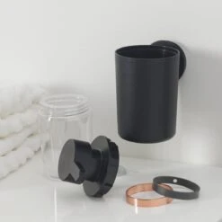 Tiger Urban - Zeepdispenser - Zwart 22 Tiger Urban - Zeepdispenser - Zwart -Badkamer Product Winkel 1200x1200 2000