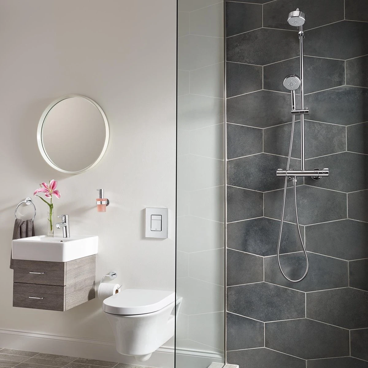 GROHE Essentials Toiletrolhouder - Met Deksel - Chroom - 40367001 9 GROHE Essentials Toiletrolhouder - Met Deksel - Chroom - 40367001 - Afbeelding 7