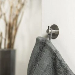 Tiger - Handdoekhaak Rhino - RVS Geborsteld -Badkamer Product Winkel 1200x1200 465