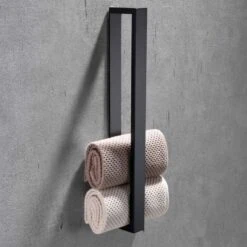 Home4u® - Handdoekrek Badkamer - Handdoekstang - Handdoekenrek Badkamer - 40CM - Zelfklevend -Badkamer Product Winkel 1200x1200 592