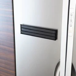 Yamazaki Magnetische Handdoek Hanger Keuken Zwart - Zwart - Ophangen Zonder Boren