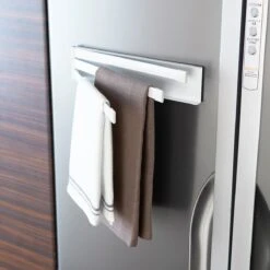 Yamazaki Magnetische Handdoek Hanger Keuken Zwart - Zwart - Ophangen Zonder Boren 14 Yamazaki Magnetische Handdoek Hanger Keuken Zwart - Zwart - Ophangen Zonder Boren -Badkamer Product Winkel 1200x1200 642