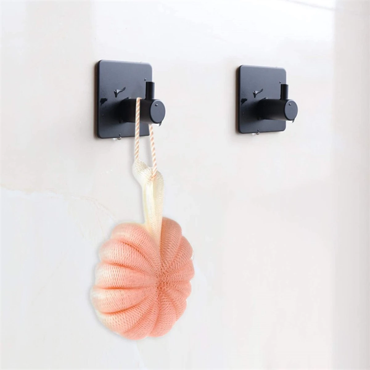 Merkloos Roestvrijstalen Handdoekhaakjes | 3M™ Zelfklevend | 4 Stuks | Mat Zwart | Wandhaak | Ophanghaken | Plakhaakjes | Haakjes | Badkamer | Keuken | RVS 5 Merkloos Roestvrijstalen Handdoekhaakjes | 3M™ Zelfklevend | 4 Stuks | Mat Zwart | Wandhaak | Ophanghaken | Plakhaakjes | Haakjes | Badkamer | Keuken | RVS - Afbeelding 3