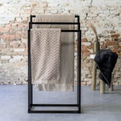 Sealskin Tube - Handdoekrek Vrijstaand - Zwart 13 Sealskin Tube - Handdoekrek Vrijstaand - Zwart -Badkamer Product Winkel 1200x1200 726