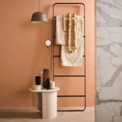 Sealskin Brix - Handdoekladder Vrijstaand - Zwart 13 Sealskin Brix - Handdoekladder Vrijstaand - Zwart -Badkamer Product Winkel 1200x1200 939