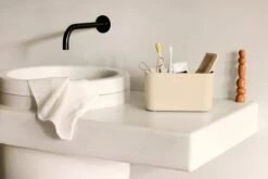 Brabantia ReNew Tandenborstelhouder - 11 X 19,6 X 9,9 Cm - Soft Beige -Badkamer Product Winkel 1200x802 1