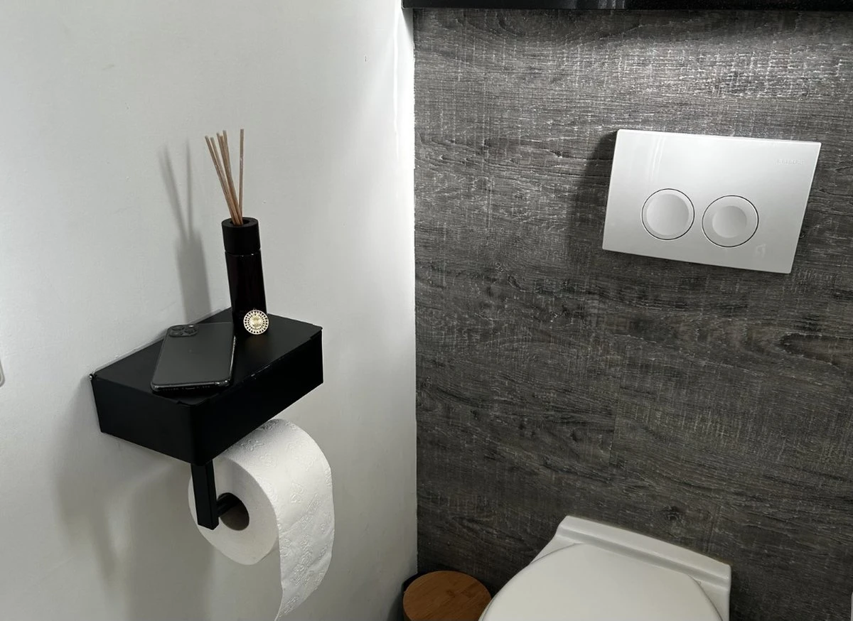 NIRAX WC Rolhouder – Toiletrolhouder - Zwart - RVS - Met Bakje Voor Vochtig Toiletpapier - Zonder Boren - Zelfklevend - Toilet Accessoires - Badkamer Accessoire - Toiletpapier Houder 5 NIRAX WC Rolhouder – Toiletrolhouder - Zwart - RVS - Met Bakje Voor Vochtig Toiletpapier - Zonder Boren - Zelfklevend - Toilet Accessoires - Badkamer Accessoire - Toiletpapier Houder - Afbeelding 3