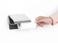 Brabantia ReNew WC Rolhouder - Met Klep - Matt Steel -Badkamer Product Winkel 1200x898 1