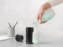 Brabantia Zeepdispenser - 200 Ml - Matt Black 13 Brabantia Zeepdispenser - 200 Ml - Matt Black -Badkamer Product Winkel 1200x900 40