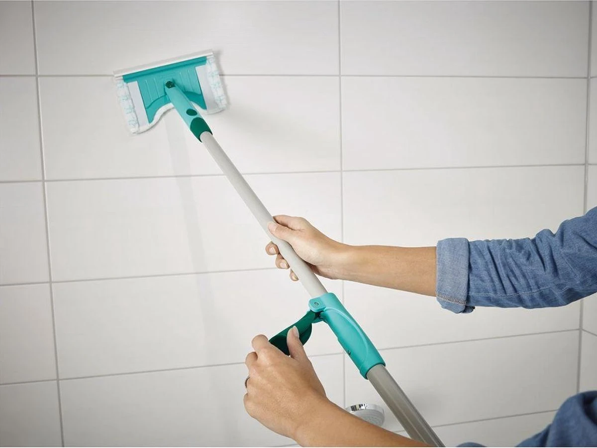 Leifheit Flexipad Tegelwisser - Met Telescoopsteel (65-110 Cm) - Click Systeem - 20 Cm Wisbreedte 10 Leifheit Flexipad Tegelwisser - Met Telescoopsteel (65-110 Cm) - Click Systeem - 20 Cm Wisbreedte - Afbeelding 8