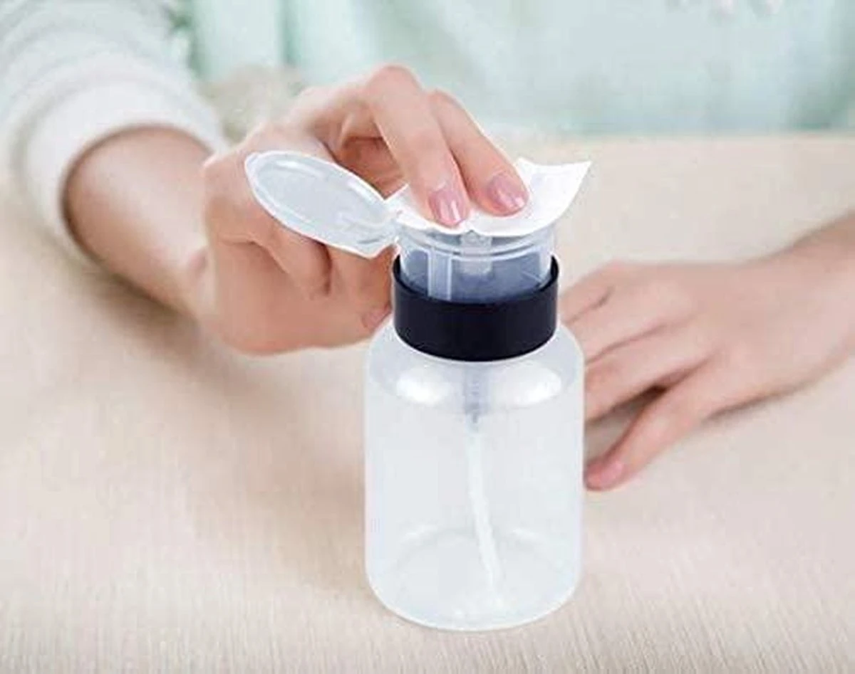 Doodadeals® Pompflesje - 2 Stuks X 220 Ml - Navulbaar - Pompfles - Pompflacon Leeg - 2x Pomp Dispenser - Voor Nagellak Remover - Make-up Remover - Alcohol 4 Doodadeals® Pompflesje - 2 Stuks X 220 Ml - Navulbaar - Pompfles - Pompflacon Leeg - 2x Pomp Dispenser - Voor Nagellak Remover - Make-up Remover - Alcohol - Afbeelding 2