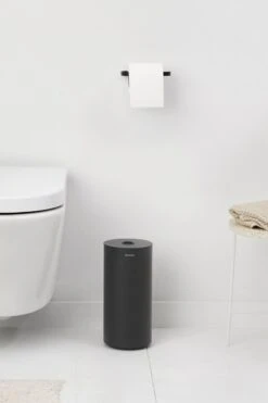 Brabantia MindSet Reserverolhouder - Mineral Infinite Grey -Badkamer Product Winkel 800x1200 38
