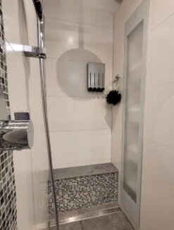 Aquathof, Zeepdispenser, RVS Kleur, 4 Kamer, 4 Reservoirs, 4x500ml, Hangend - Wandmontage -Badkamer Product Winkel 906x1200 5